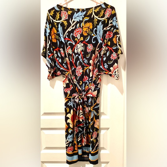 BCBGMAXAZRIA Woodblock Navy Folk Art Floral Dress Tie Waist Peplum Sheath Dress - Picture 6 of 11